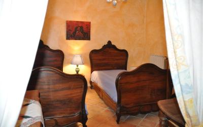 Chambre Double avec Lit d'Appoint