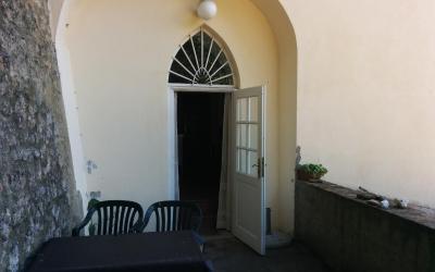 Appartamento con 2 Camere da Letto e Terrazza 