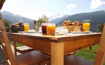 Chambre Double avec Salle de Bains Privative Extu00e9rieure Chambre Double avec Salle de Bains Privative Extu00e9rieure