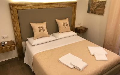 Camera Tripla Deluxe 