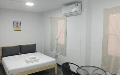 Middle Road Hostel