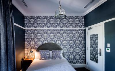 Queen Room with Garden View