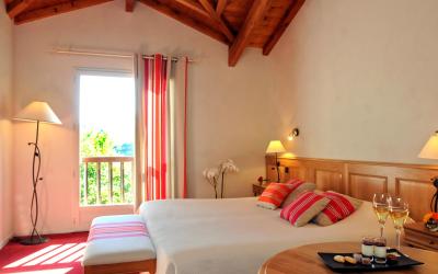 Chambre Double ou Lits Jumeaux Supu00e9rieure avec Vue sur la Vallu00e9e
