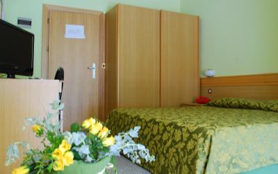 Camera Matrimoniale/Doppia con Letti Singoli