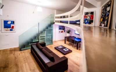 Camera Matrimoniale su 2 Livelli - Edificio Separato