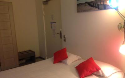 Chambre Double ou Lits Jumeaux - Accessible aux Personnes u00e0 Mobilitu00e9 Ru00e9duite