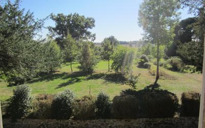 Chambre Triple avec Salle de Bains Privative