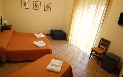 Camera Tripla con Balcone