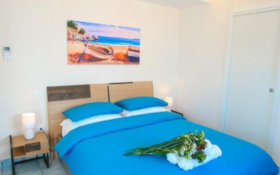 Camera Matrimoniale Deluxe con Balcone e Vista Mare