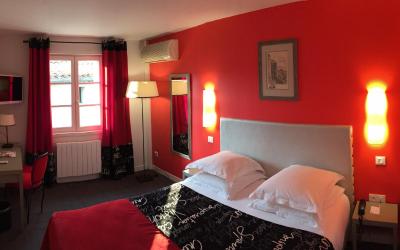 Chambre Double Privilu00e8ge - Cu00f4tu00e9 Jardin Chambre Double Privilu00e8ge - Cu00f4tu00e9 Jardin