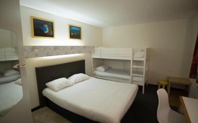 Chambre Familiale (2u00a0Adultes et 2u00a0Enfants) Chambre Familiale (2u00a0Adultes et 2u00a0Enfants)