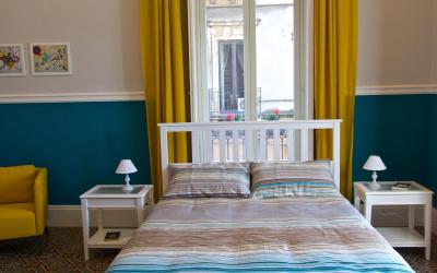 Camera Tripla Deluxe 