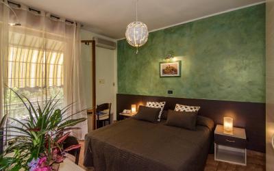 Ampia Camera Superior Matrimoniale/Doppia con Letti Singoli