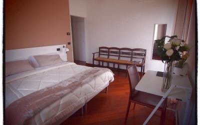 Ampia Camera Matrimoniale