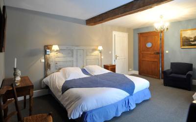 Chambre Triple avec Salle de Bains