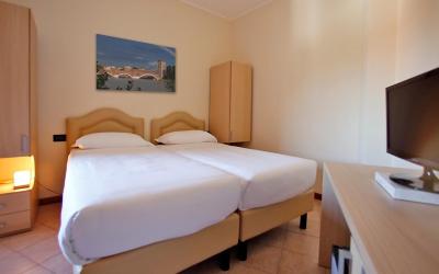 Camera Standard Matrimoniale/Doppia con Letti Singoli