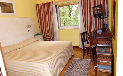 Camera Familiare (2 Adulti + 2 Bambini)