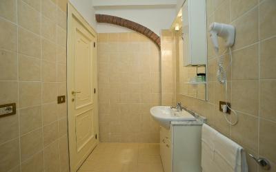 Camera Tripla Comfort con Doccia