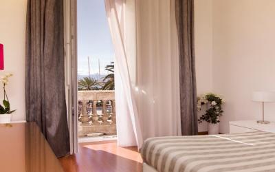 Camera Deluxe Matrimoniale con Vista Mare