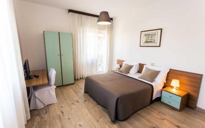 Camera Matrimoniale/Doppia con Letti Singoli