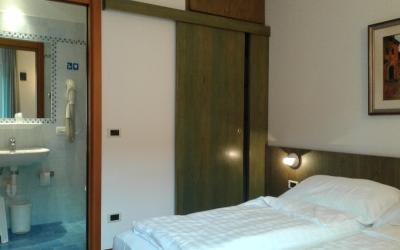 Camera Economy Matrimoniale/Doppia con Letti Singoli con Balcone