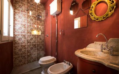 Camera Queen Superior