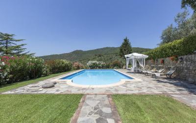 Villa con 4 Camere da Letto