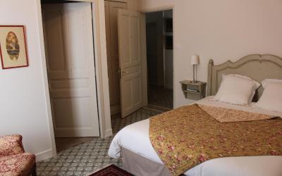 Chambre Lit Queen-Size Deluxe