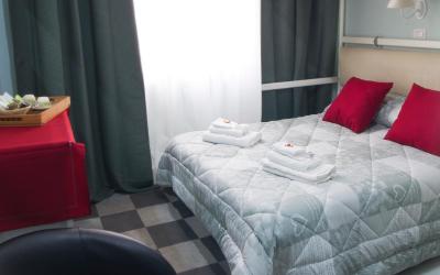 Camera Matrimoniale/Doppia con Letti Singoli