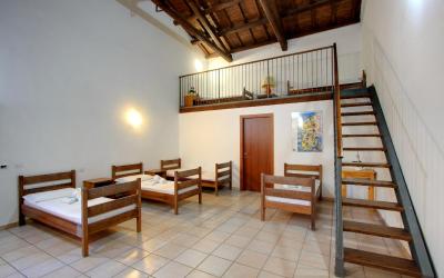 Camera Familiare con Bagno Privato