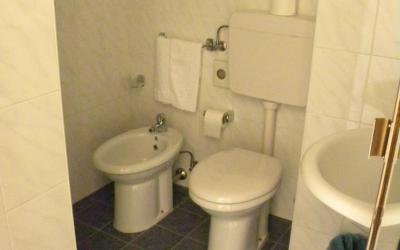 Camera Economy Matrimoniale/Doppia con Letti Singoli