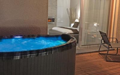 Loft Supu00e9rieur avec Jacuzzi Extu00e9rieur (Chauffu00e9 toute l'Annu00e9e)