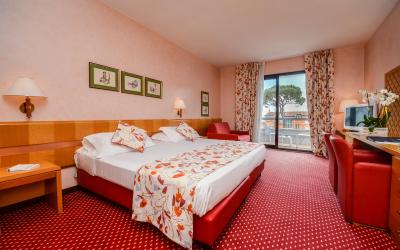 Camera Matrimoniale con Vista Lago