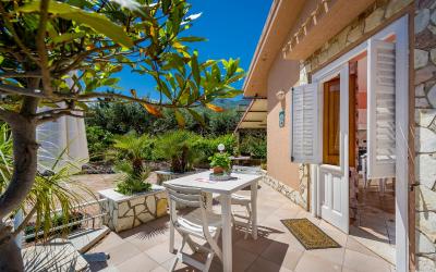 Villa con 2 Camere da Letto