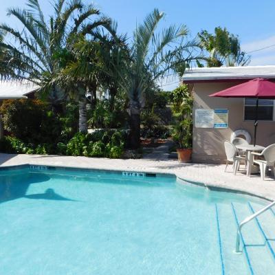 旅遊訂房 美國-羅德岱堡 (FL) INN LEATHER GUEST HOUSE-GAY MALE ONLY - 3篇評鑑 評分:6.7