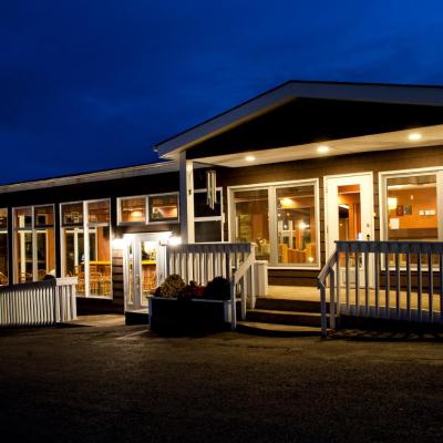 旅遊訂房 加拿大-巴德克 銀鏢旅舍 (Silver Dart Lodge) - 4篇評鑑 評分:8.5