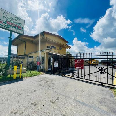 旅遊訂房 美國-新奧爾良 (LA) Royal Palms Motel & RV Park - 15篇評鑑 評分:8