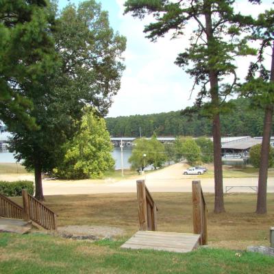 旅遊訂房 美國-羅約爾 Mountain Harbor Queen Guest Room on Lake Ouachita