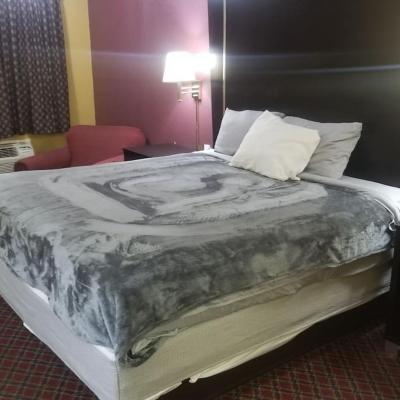 旅遊訂房 美國-斯提爾瓦特 (OK) OSU 2 Queen Beds Hotel Room 209 Wi-Fi Hot Tub Booking - 5篇評鑑 評分:6.9