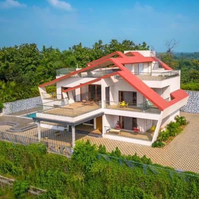 旅遊訂房 印度-卡爾賈特 StayVista's Amorist Villa - Amidst Greenery with Terrace, Kids Zone, Snooker Table, Turf