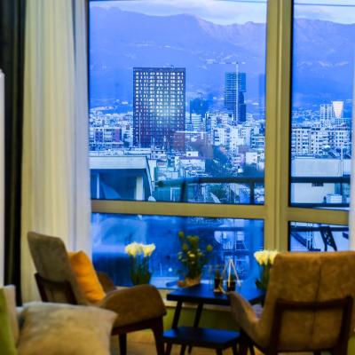 旅遊訂房 阿爾巴尼亞-地拉那 Cityscape Tirana 2BR Kavaja St, 11 FL, Dajti View - 10篇評鑑 評分:9.8