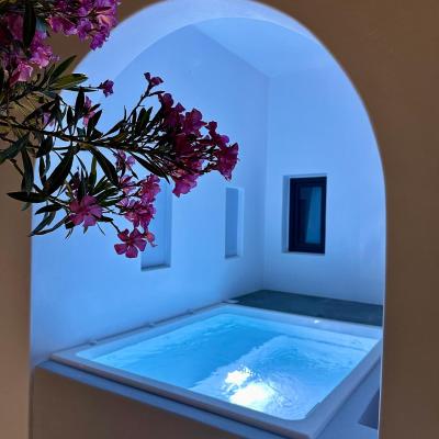 旅遊訂房 希臘-聖託里尼 Miracles Suites - Adults Only - 13篇評鑑 評分:9.6