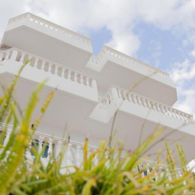 旅遊訂房 阿爾巴尼亞-薩蘭達 華美倫酒店 (Harmony Hotel) - 15篇評鑑 評分:9.5