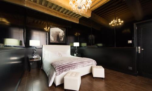 Aux Portes d'Honneur