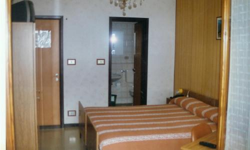 Standard Room photo