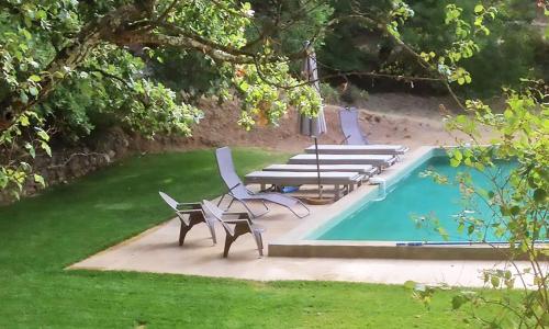Beautiful riverside villa in Entrecasteaux