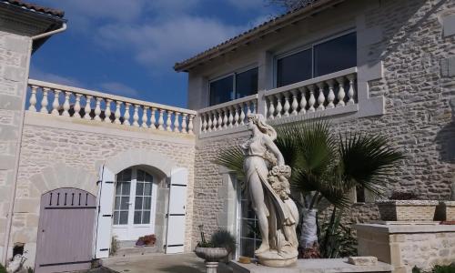 LES ORCHIDEES Ch Hôtes B&B 14 personnes Jaunay-Clan