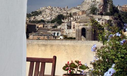 Vico Muccio. Luminosa casa d'epoca