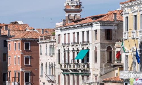 Casa Cattaneo Grand Canal view