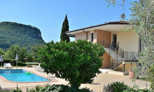 Cà Gardesana With Pool